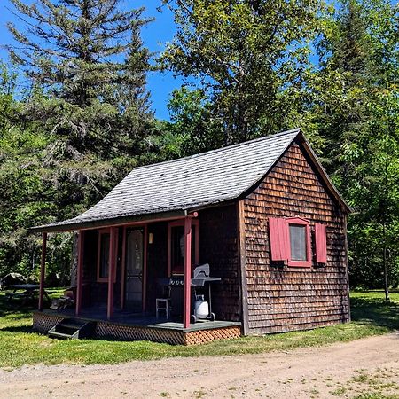 Villa Rivière Petit Saguenay Extérieur photo