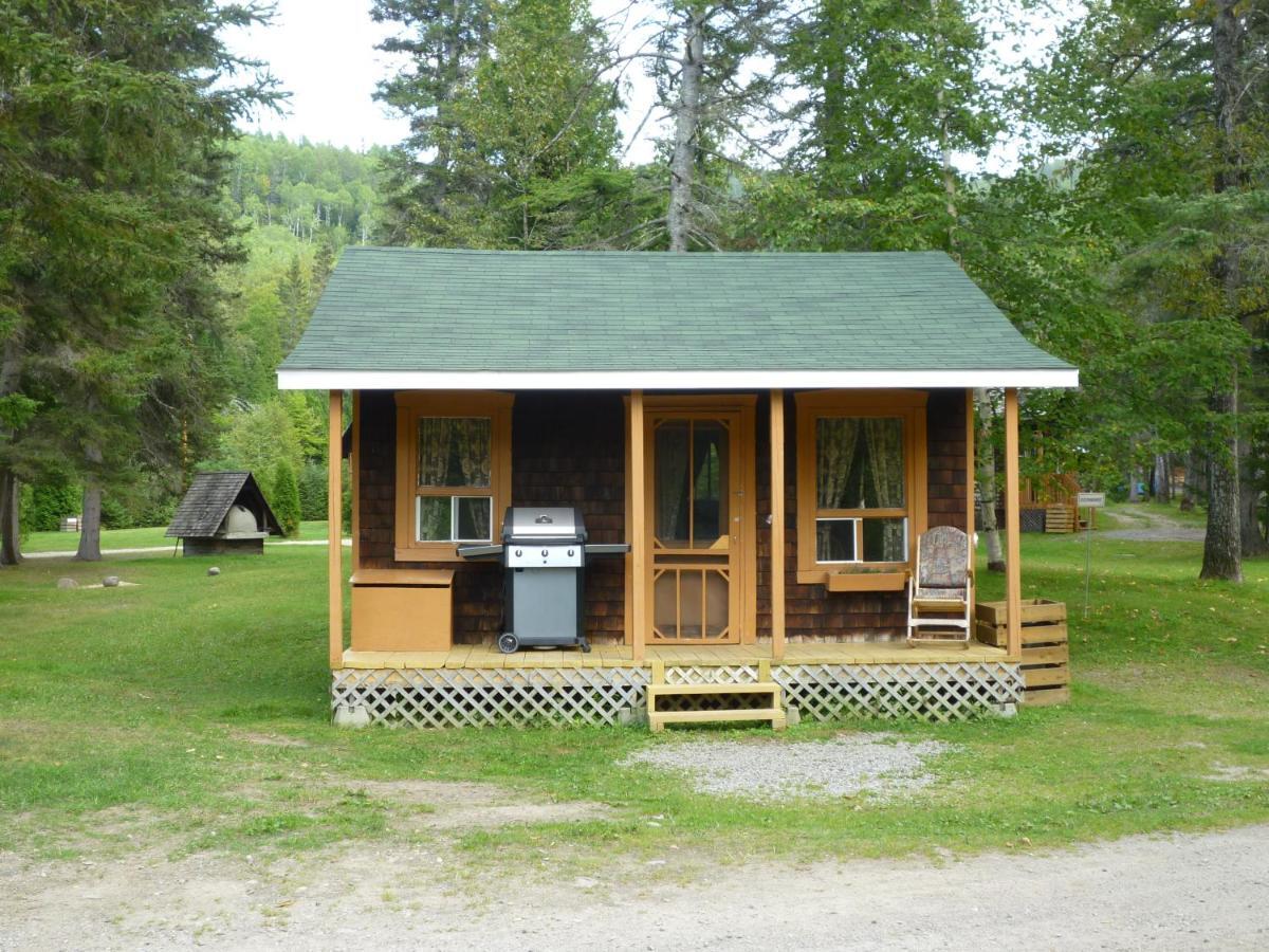 Villa Rivière Petit Saguenay Extérieur photo